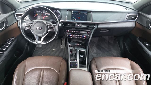 Kia K5 2017 — photo 10