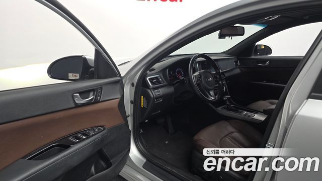 Kia K5 2017 — photo 13