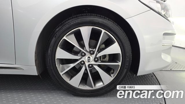 Kia K5 2017 — photo 7