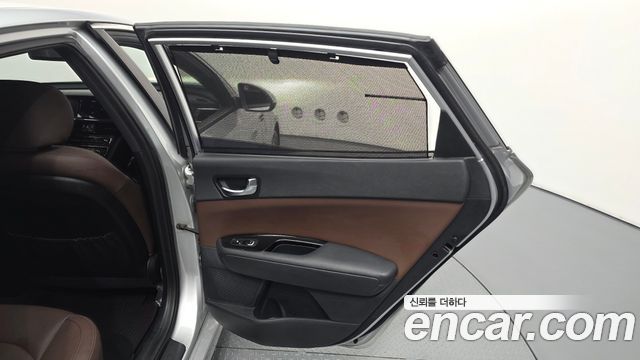 Kia K5 2017 — photo 15