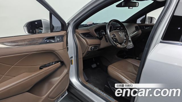 Lincoln MKC 2017 — photo 10