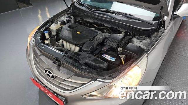 Hyundai Sonata 2012 — photo 6