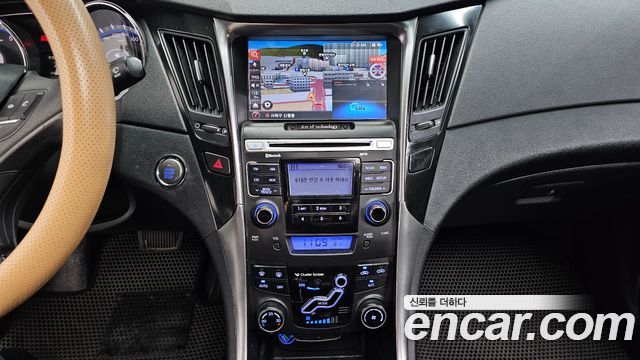 Hyundai Sonata 2012 — photo 20