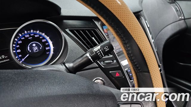 Hyundai Sonata 2012 — photo 23