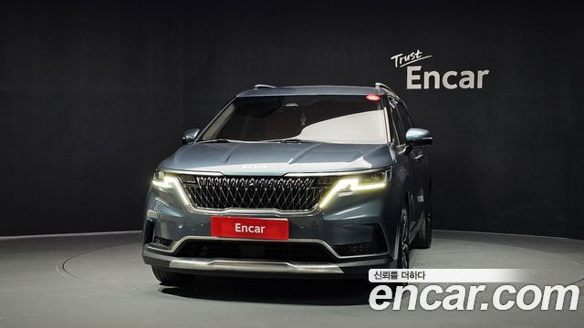 Kia Canival 2022 — photo 3