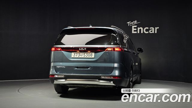 Kia Canival 2022 — photo 4