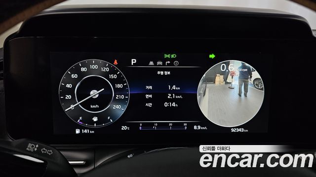 Kia Canival 2022 — photo 11