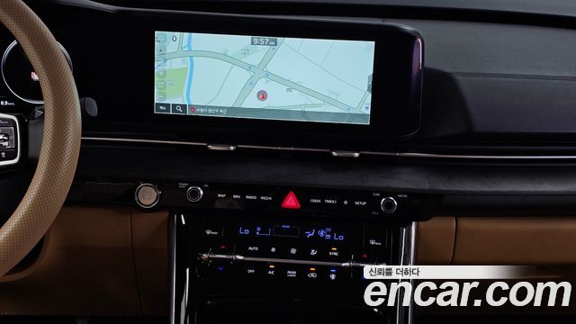 Kia Canival 2022 — photo 24