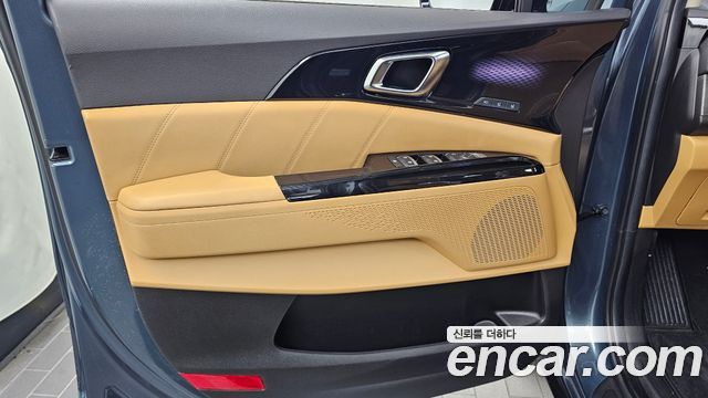 Kia Canival 2022 — photo 14