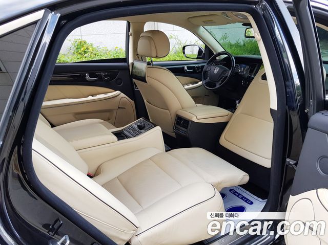 Hyundai Equus 2014 — photo 1