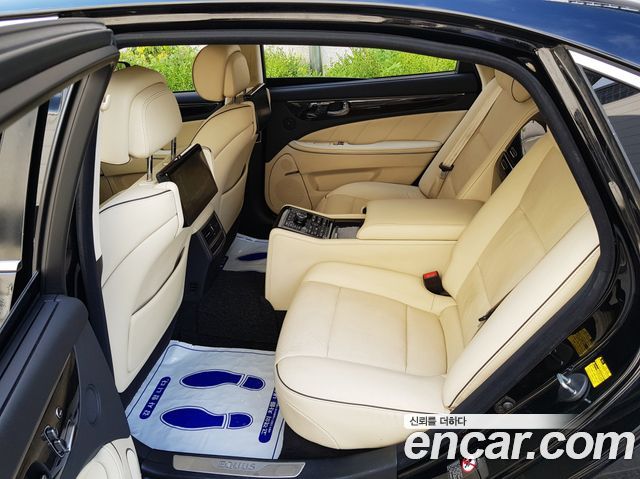 Hyundai Equus 2014 — photo 2