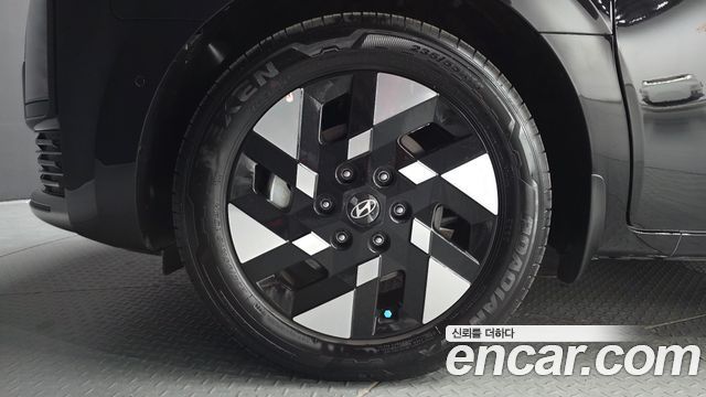 Hyundai Staria 2026 — photo 5