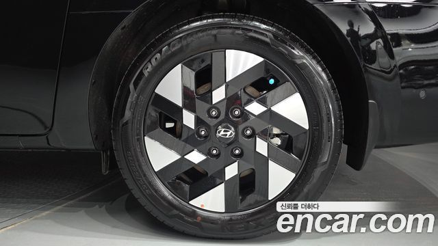 Hyundai Staria 2026 — photo 7