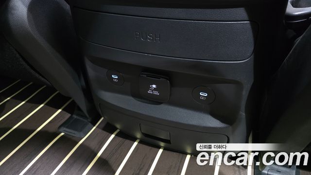 Hyundai Staria 2026 — photo 33