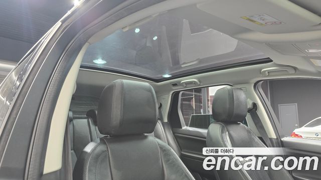 Land Rover Discovery Sport 2019 — photo 19
