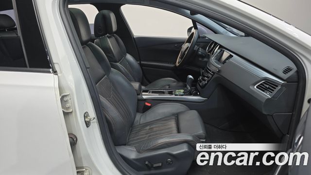 Peugeot 508 2017 — photo 11