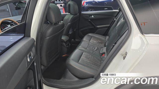 Peugeot 508 2017 — photo 12