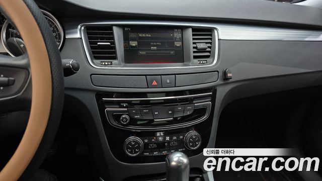 Peugeot 508 2017 — photo 14