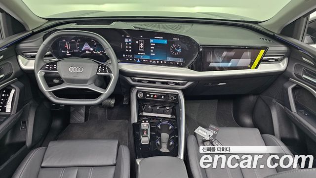 Audi Q5 2025 — photo 10