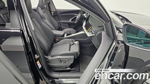Audi Q5 2025 — photo 13