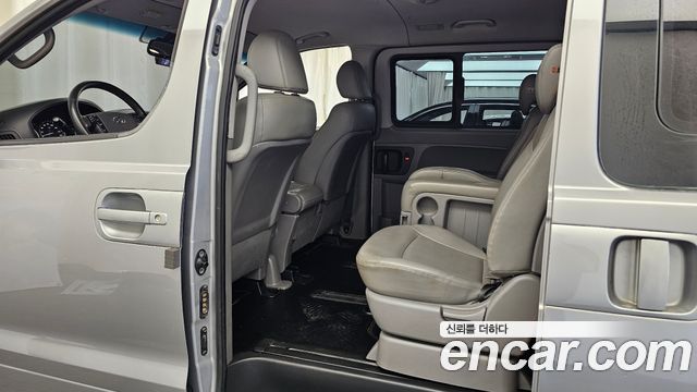 Hyundai Starex 2019 — photo 18