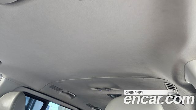 Hyundai Starex 2019 — photo 25