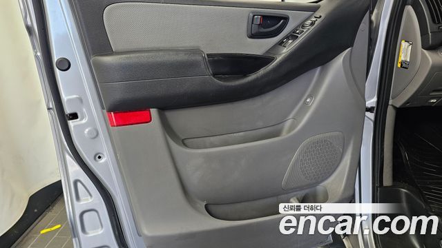 Hyundai Starex 2019 — photo 14