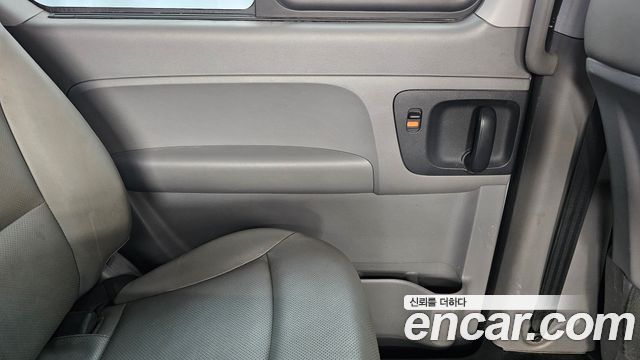 Hyundai Starex 2019 — photo 15