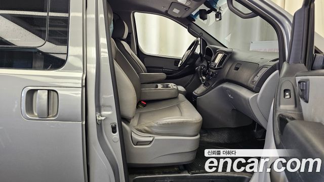 Hyundai Starex 2019 — photo 16