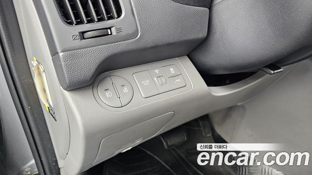 Hyundai Starex 2019 — photo 27