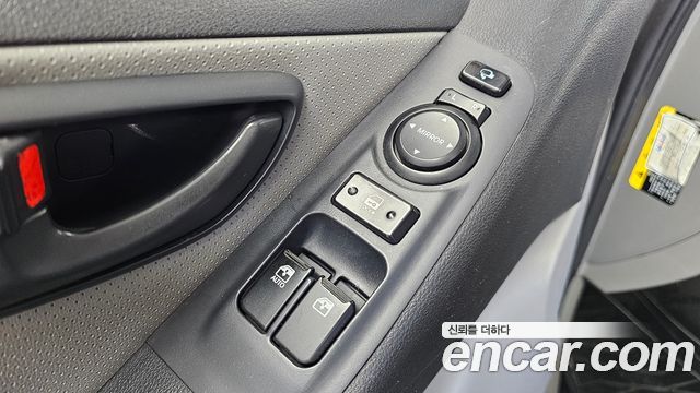 Hyundai Starex 2019 — photo 29