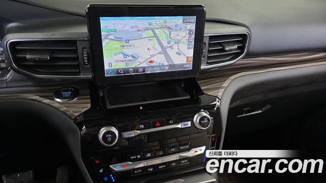 Ford Explorer 2022 — photo 14