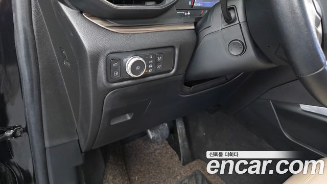 Ford Explorer 2022 — photo 18