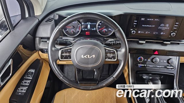 Kia Canival 2022 — photo 13