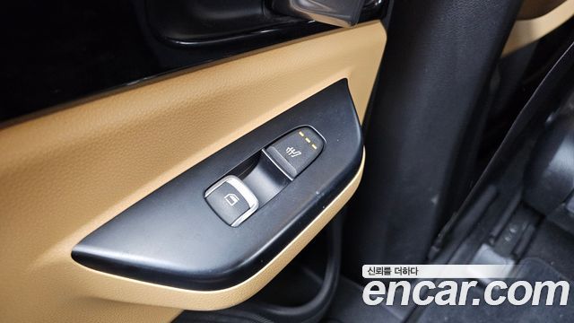 Kia Canival 2022 — photo 19