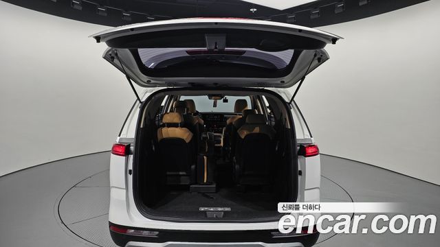 Kia Canival 2022 — photo 20