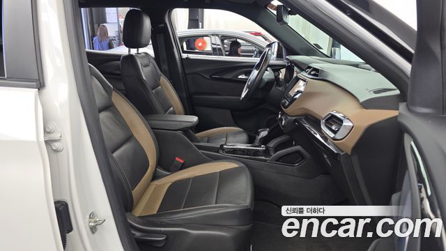 Chevrolet Korea Trailblazer 2022 — photo 17
