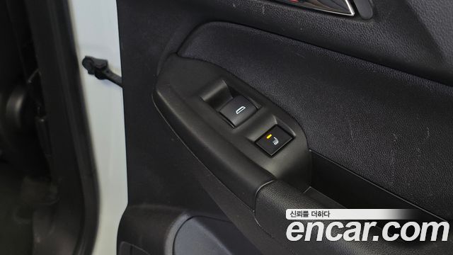 Chevrolet Korea Trailblazer 2022 — photo 25