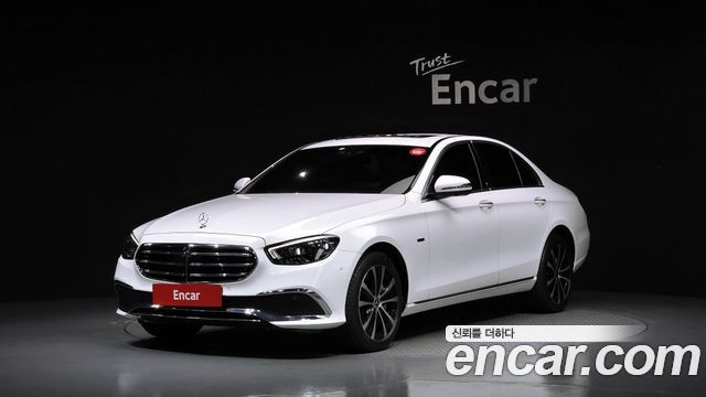 Mercedes-Benz E-Class 2021 — photo 1