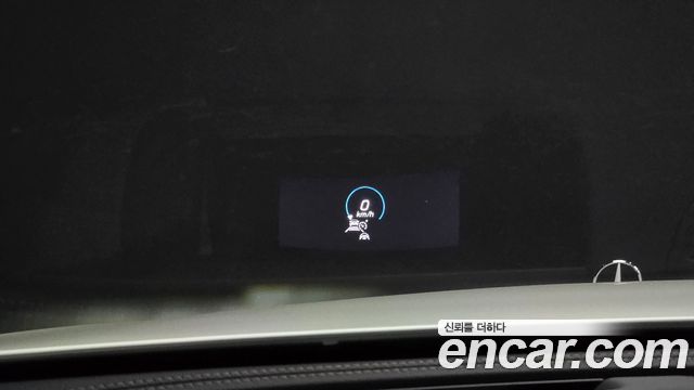 Mercedes-Benz E-Class 2021 — photo 14