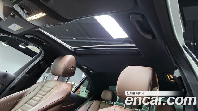 Mercedes-Benz E-Class 2021 — photo 20