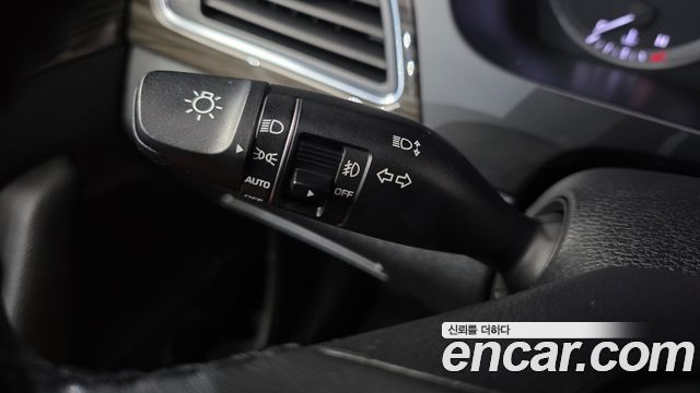 Hyundai Sonata 2015 — photo 19