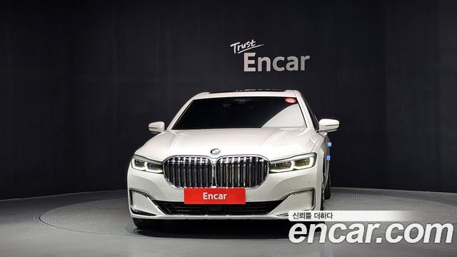 BMW 7-Series 2021 — photo 3