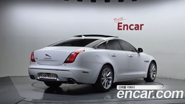 Jaguar XJ 2013 — photo 2