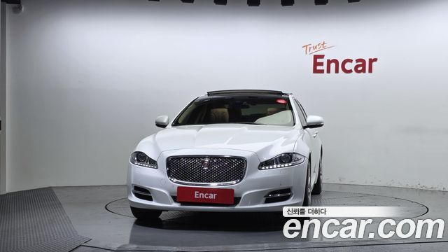 Jaguar XJ 2013 — photo 3