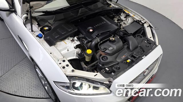 Jaguar XJ 2013 — photo 6