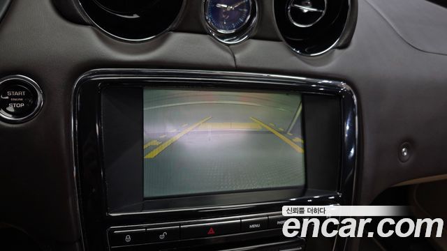 Jaguar XJ 2013 — photo 15