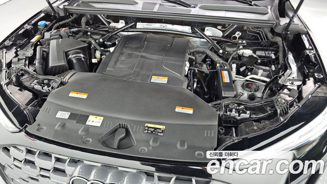 Audi Q5 2025 — photo 6
