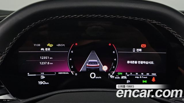Audi Q5 2025 — photo 11