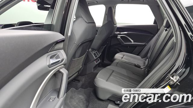 Audi Q5 2025 — photo 18